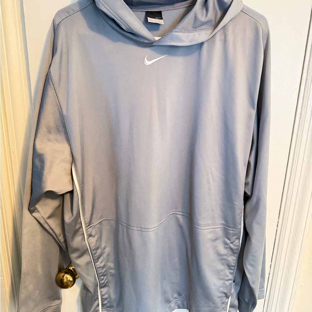 Nike Men's Light Gray Hoodie Sweater